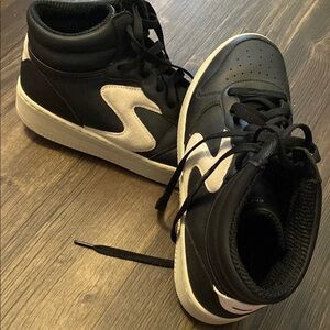 Skechers Black and White Sneakers